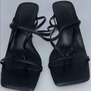 Black Strappy Women's Sandals 6 NWT